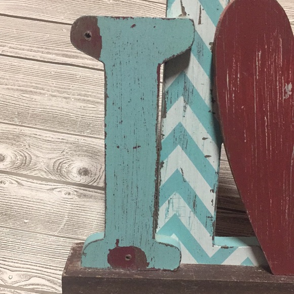 I Love Us Wood Decor - Picture 4 of 4